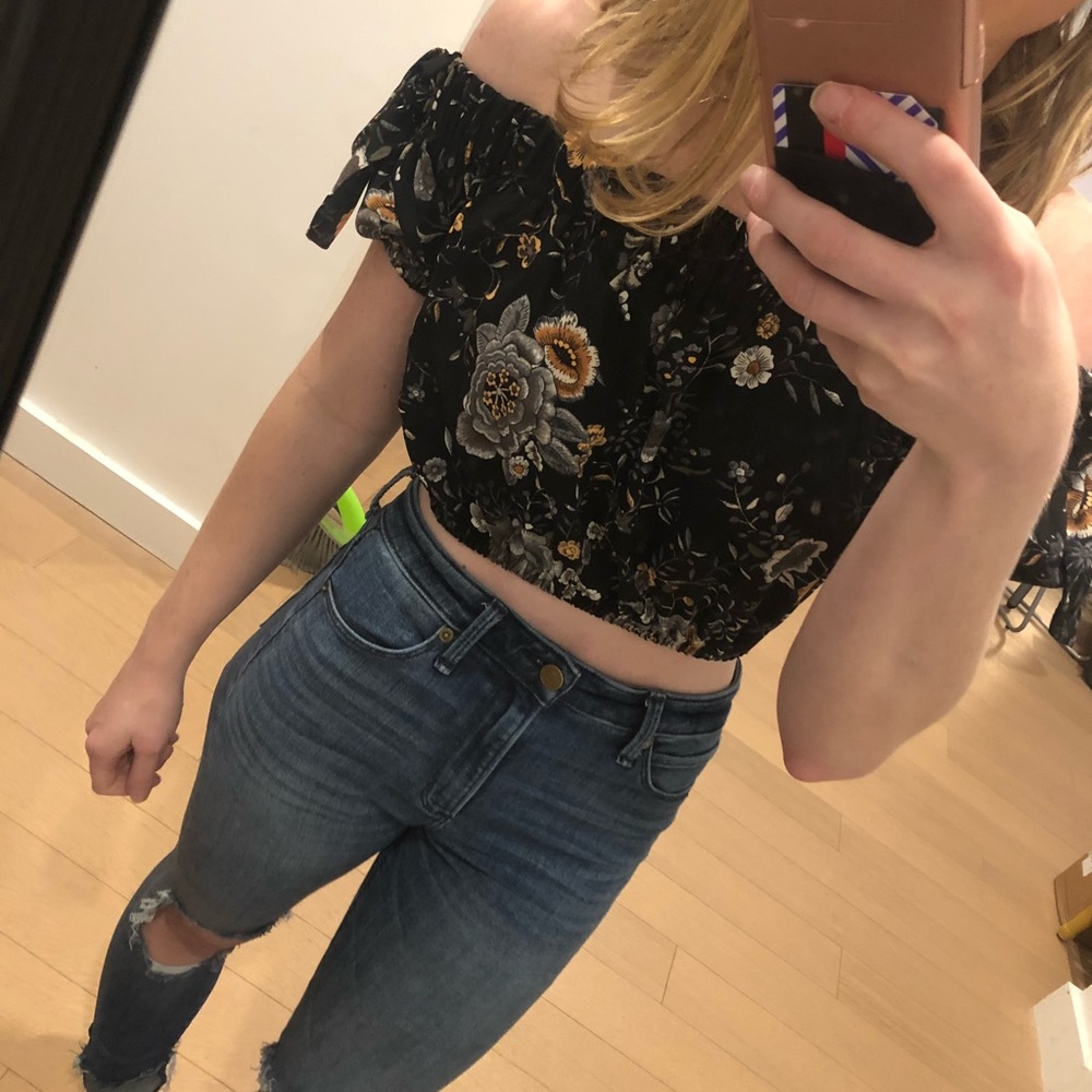 Nwt LF side tie crop top off shoulder